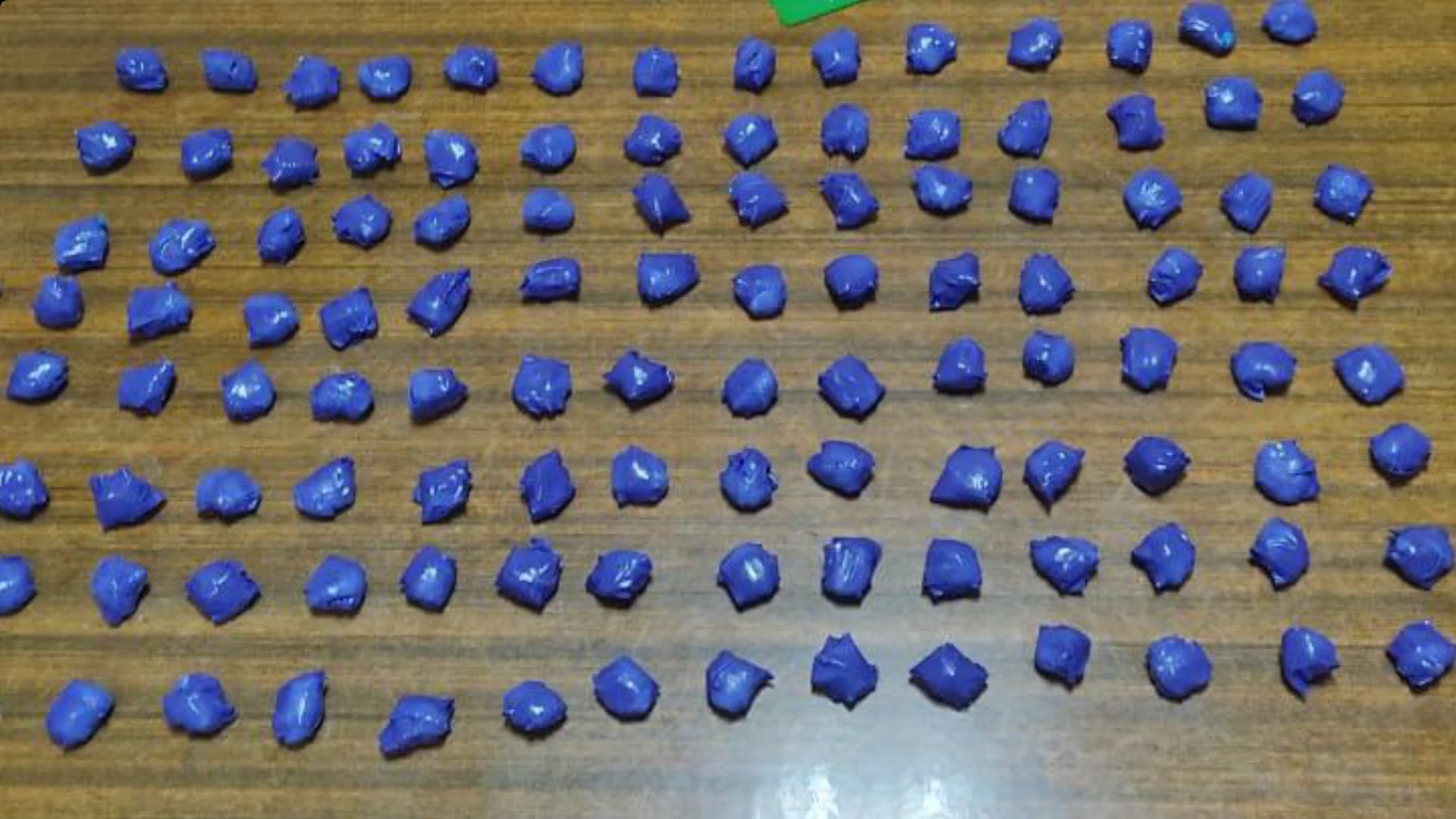 В Ярославле задержали молодого человека более чем с сотней свертков наркотиков