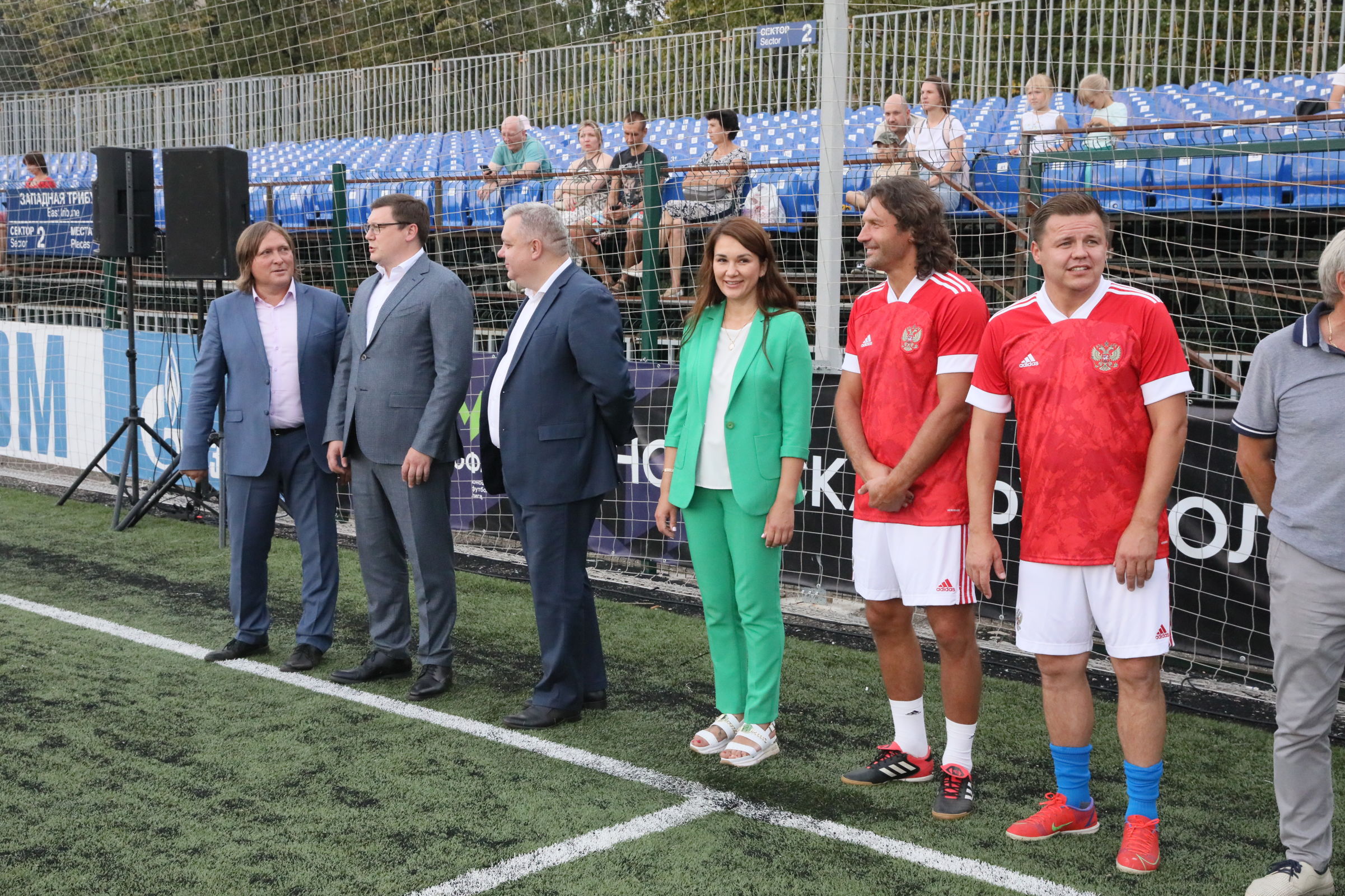 Звезды футбола провели мастер-класс для юных спортсменов из Ярославля