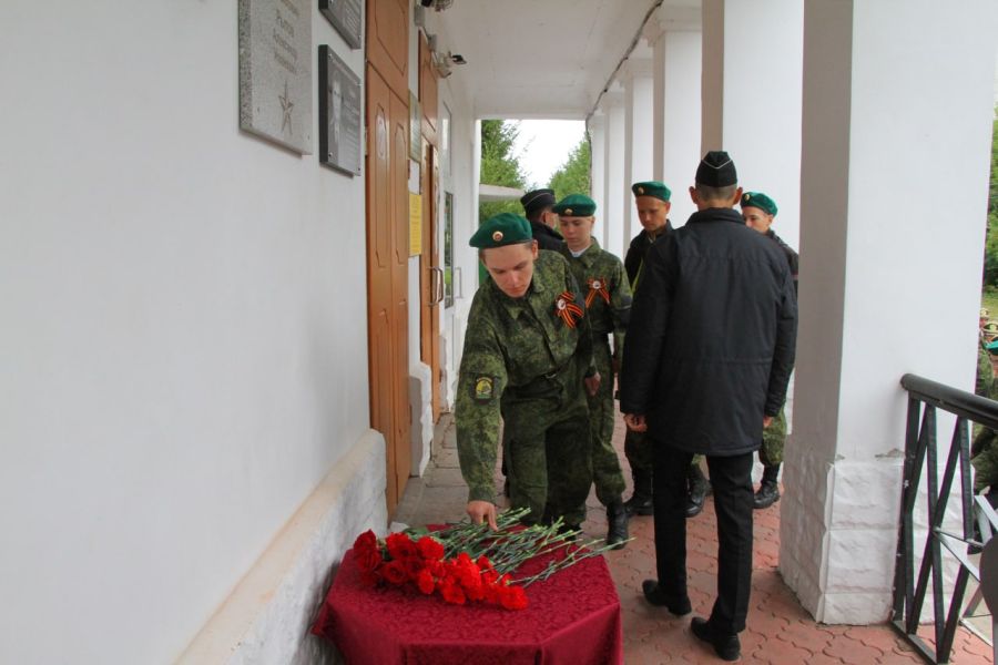 В Рыбинске открыли мемориальную доску в честь погибшего в ходе военной спецоперации бойца