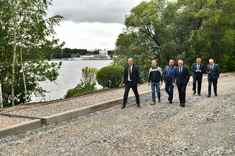 Ремонт Тверицкой набережной в Ярославле завершится в конце сентября