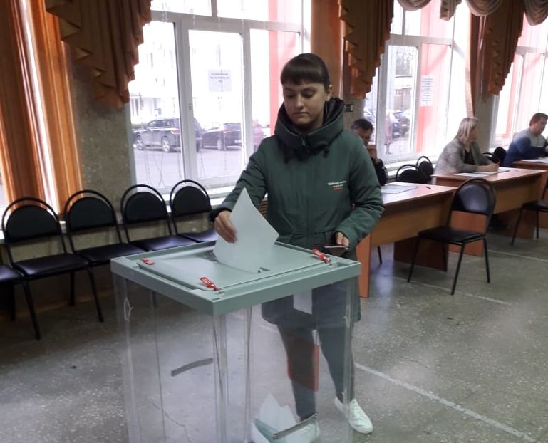 ​Независимые общественные наблюдатели следят за ходом голосования на выборах губернатора Ярославской области