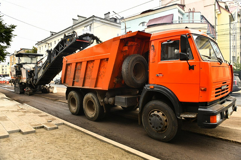 Власти Ярославля сказали, когда завершится ремонт улицы Советской