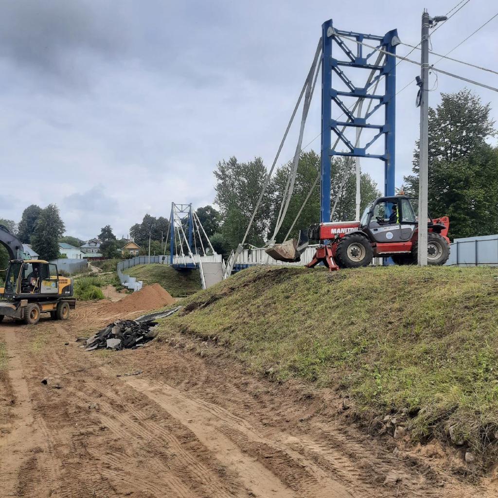 Михаил Евраев: начали работы по реконструкции моста в поселке Борисоглебском