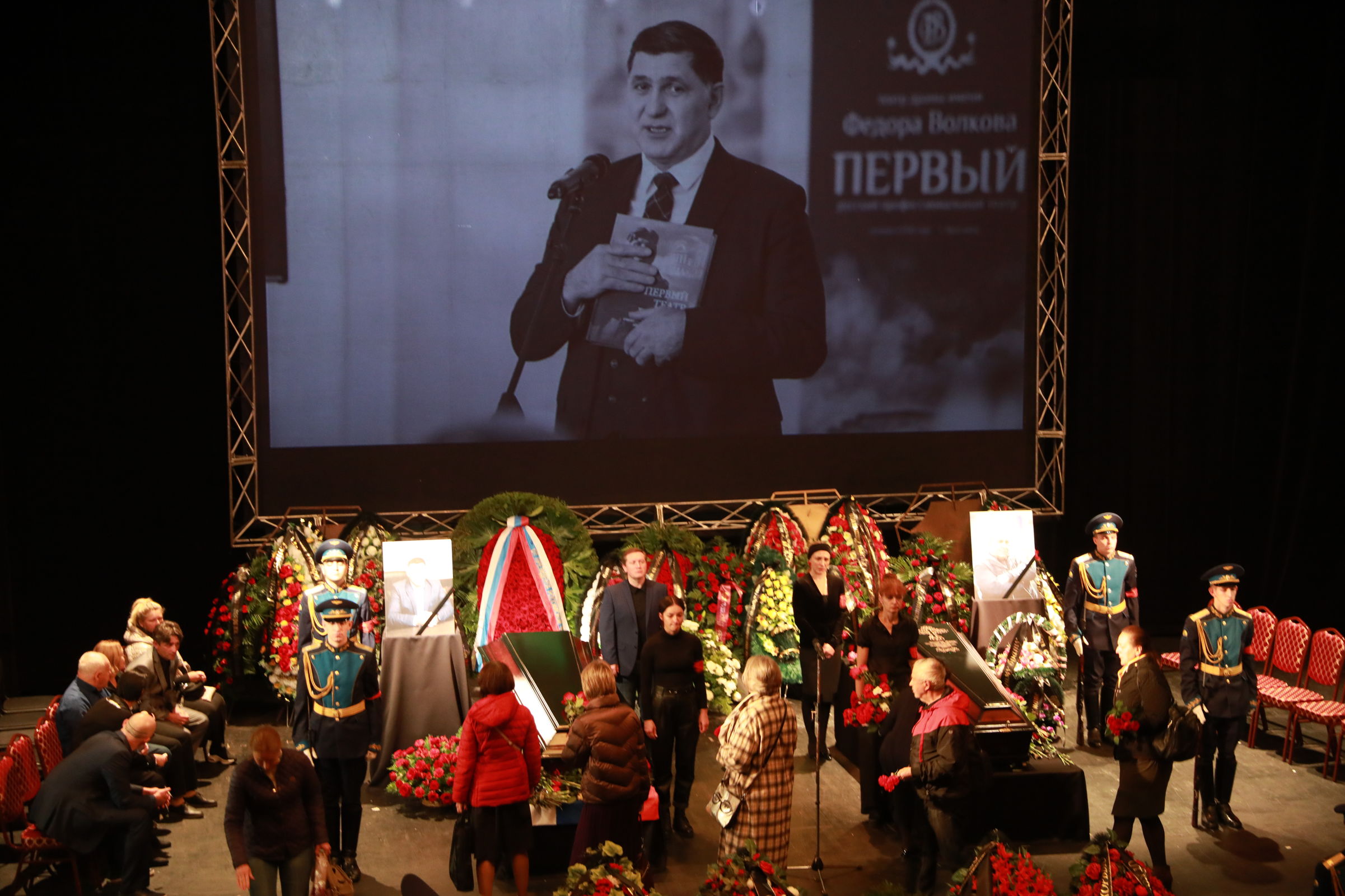 Губернатор Михаил Евраев на церемонии прощания с Сергеем Пускепалисом: я считаю себя его другом