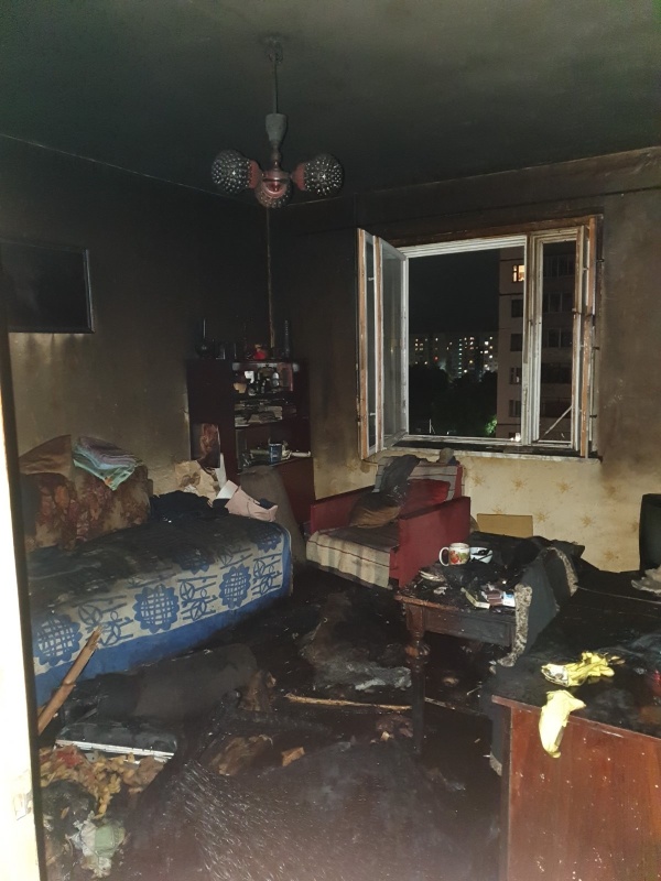 В Ярославле при пожаре в многоэтажке погиб 69-летний мужчина