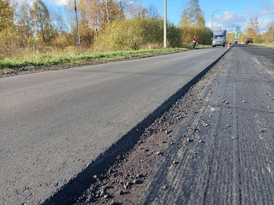 В Рыбинске начался ремонт улицы Ошурковской на федеральные средства
