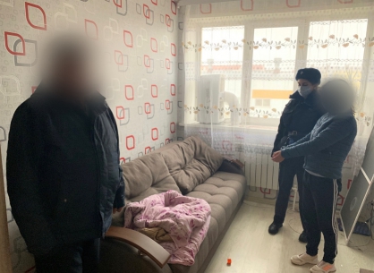 В Ярославской области осудили мать, выкинувшую дочь из окна