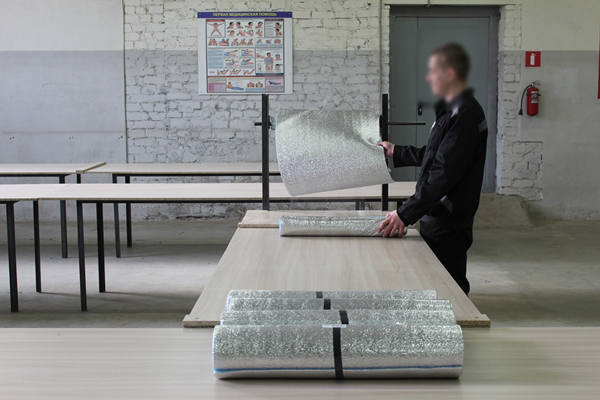 В ярославской колонии заключенные занялись изготовлением туристических ковриков