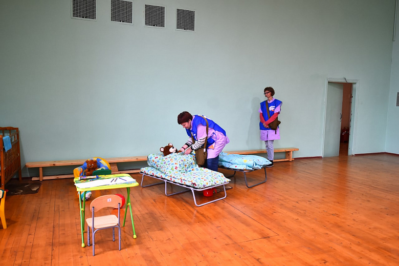 В спортивном комплексе ЯГТУ прошли учения по развертыванию сборного эвакуационного пункта