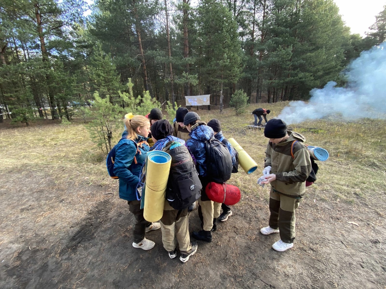 Ребята из детских военно-патриотических объединений региона приняли участие в кросс-походе и преодолели полосу препятствий