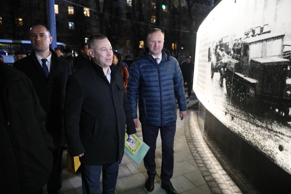 Михаил Евраев принял участие в торжественном открытии в Ярославле стелы «Город трудовой доблести»