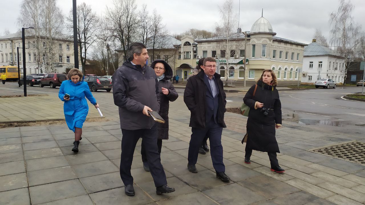 «Губернаторский контроль» проверил социальные объекты в Пошехонском районе