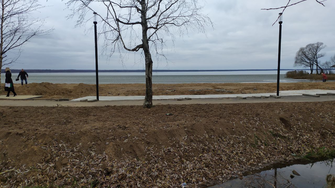 Благоустройство территории прибрежной зоны Плещеева озера приостановлено из-за подрядчика