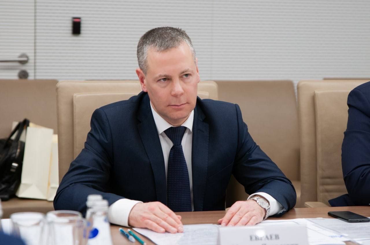 Михаил Евраев принял участие в заседании Госсовета по вопросам молодежной политики