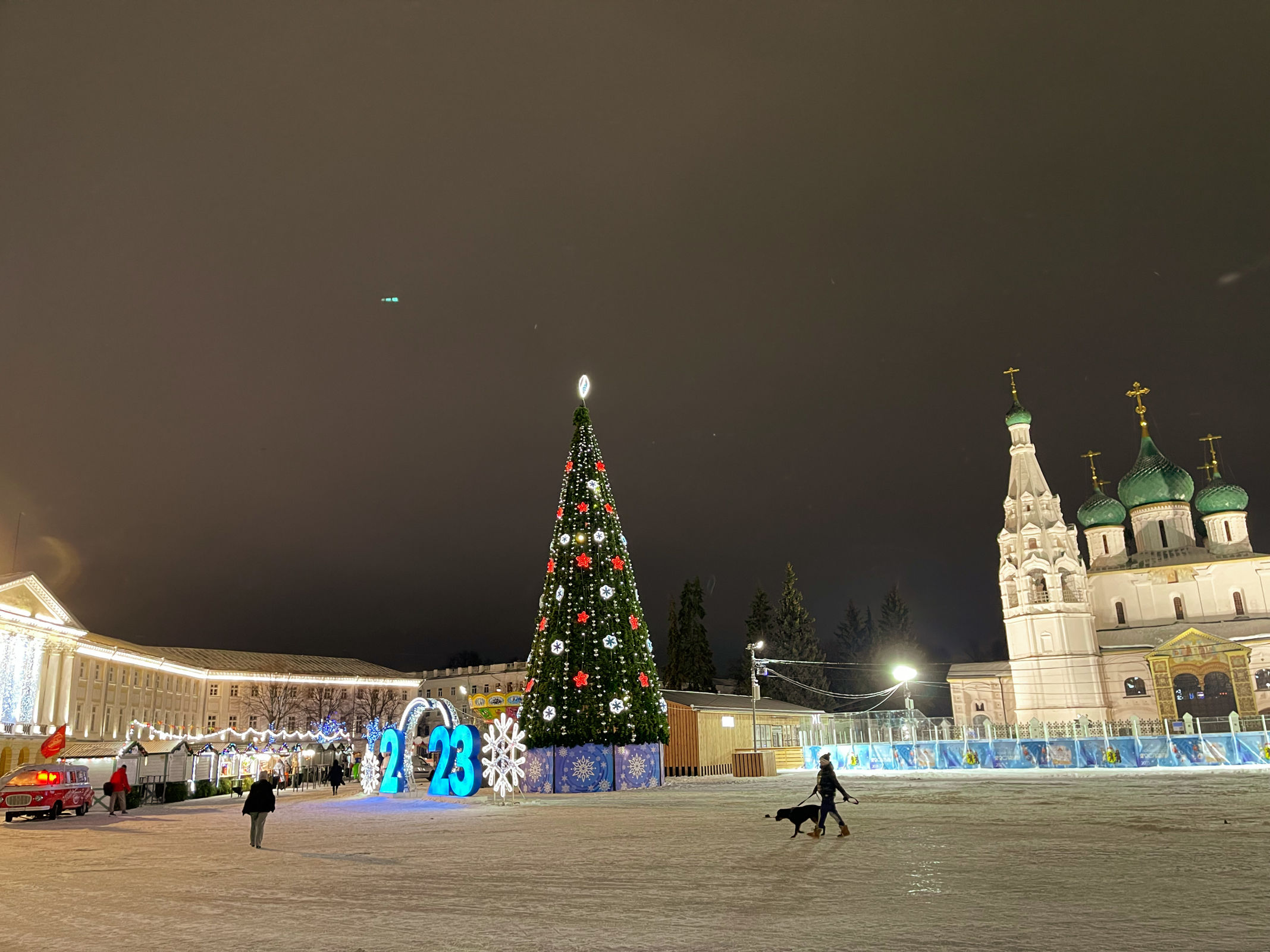 Михаил Евраев: каток на Советской площади в Ярославле откроем 28 декабря