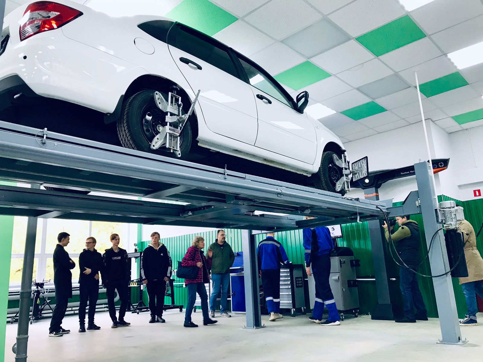 12 современных мастерских открыли в колледжах Ярославской области в 2022 году