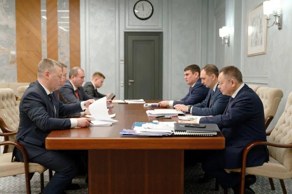 Михаил Евраев обсудил с главой Минстроя развитие коммунальной инфраструктуры Ярославской области