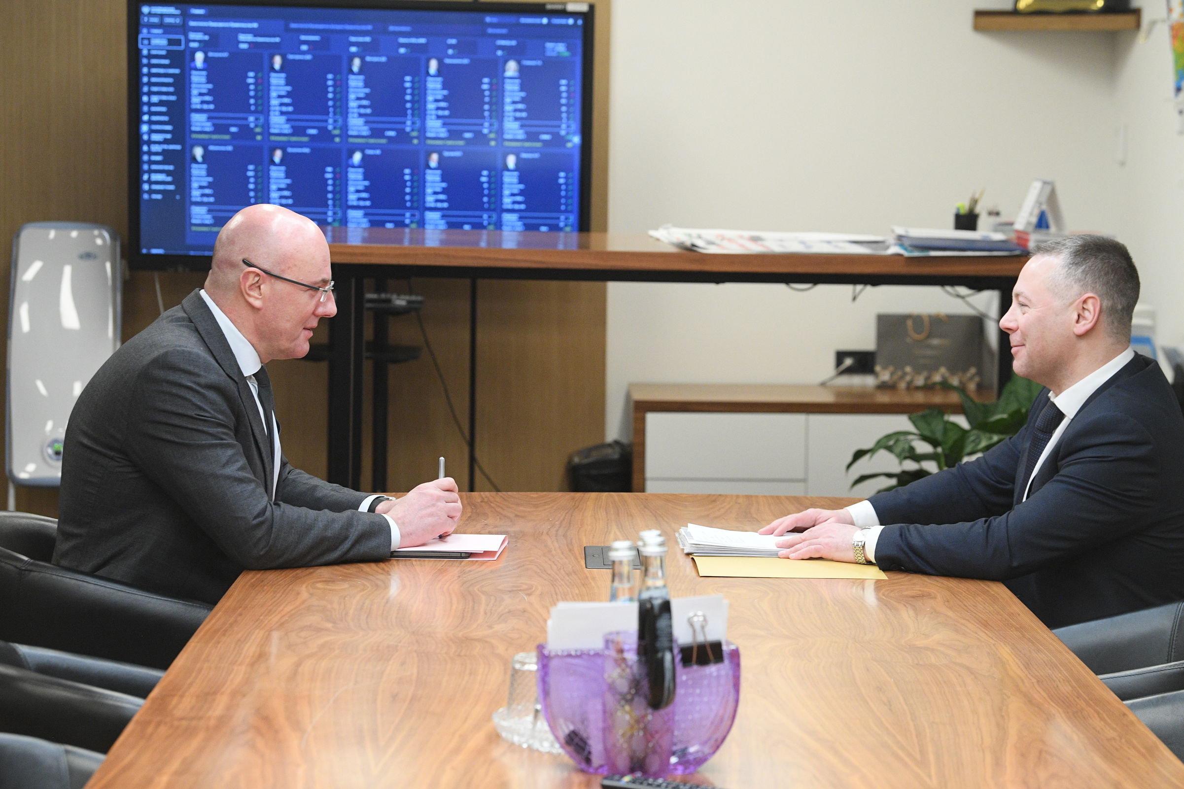 Вице-премьер Дмитрий Чернышенко провел встречу с губернатором Ярославской области
