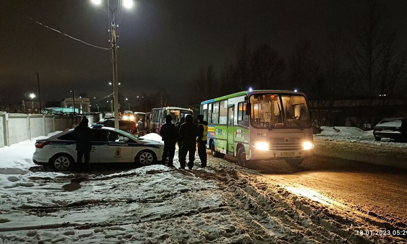 Выявили 10 нарушений: в Ярославле проверили автобусы после жалоб местных жителей