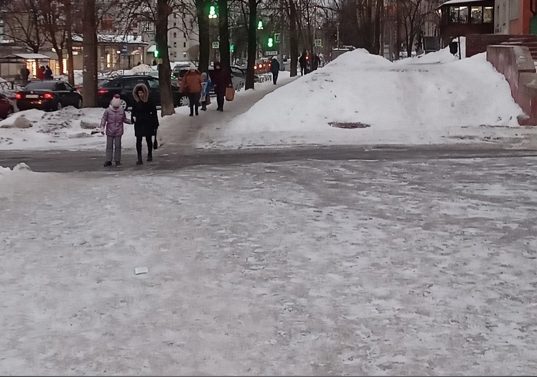 В Ярославле следователи проверяют информацию о неубранных от снега и льда улицах