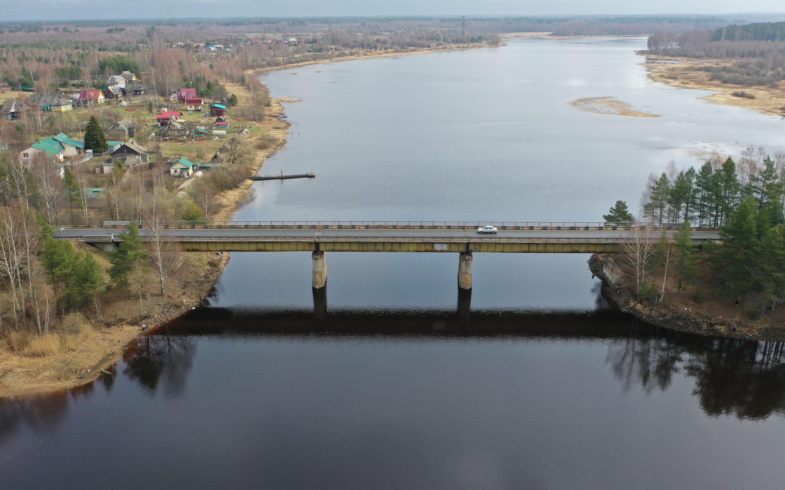 Работы на мосту через реку Сутку в Ярославской области планируют завершить к концу сентября