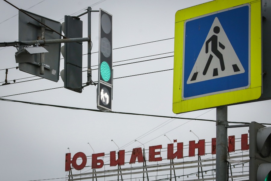В Рыбинске устанавливают дополнительные светофоры перед введением реверсивного движения на мосту