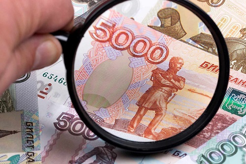 Фальшивых банкнот в Ярославской области стало значительно меньше