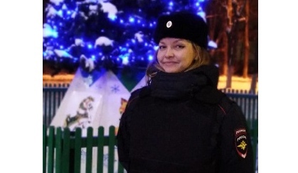 В Ярославле сотрудница полиции спасла 90-летнюю женщину от мошенников