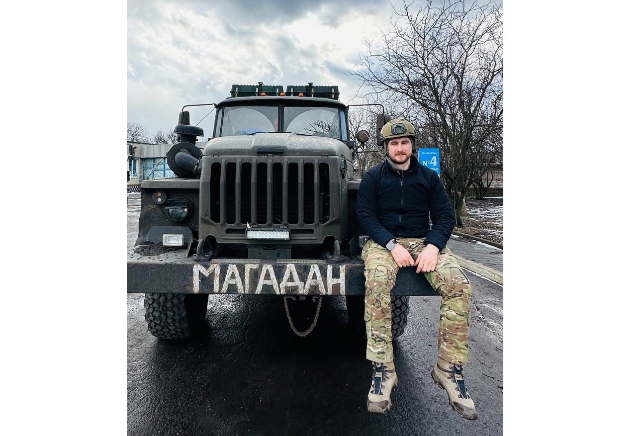 Ярославских военнослужащих с гуманитарной помощью навестил путешественник Богдан Булычев