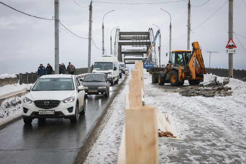 В Рыбинске решили проблему пробок, связанных с введением реверсивного движения по мосту через Волгу