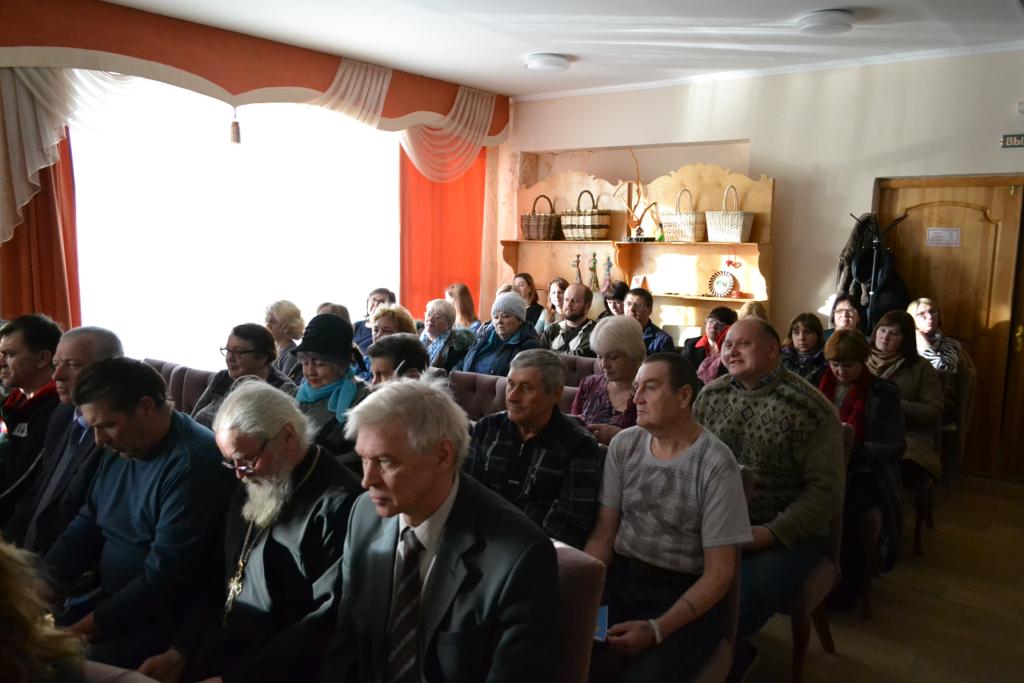 Заместитель губернатора Василий Горбунов обсудил с жителями Некоузского района волнующие их вопросы