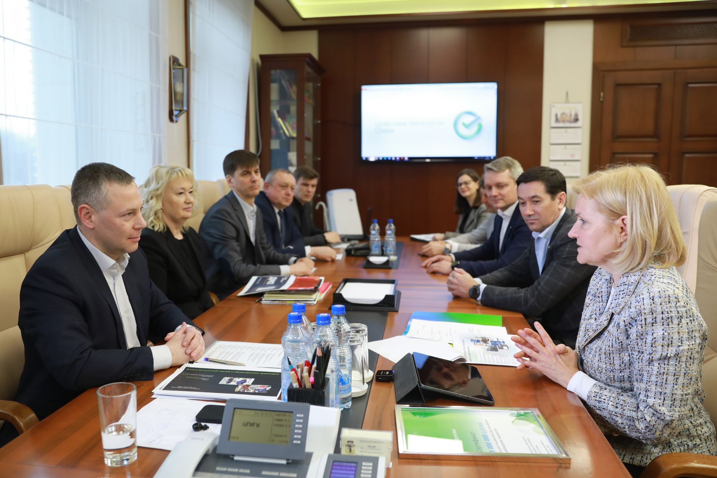 Губернатор Михаил Евраев обсудил с зампредом Сбербанка Ольгой Голодец совместные проекты в регионе