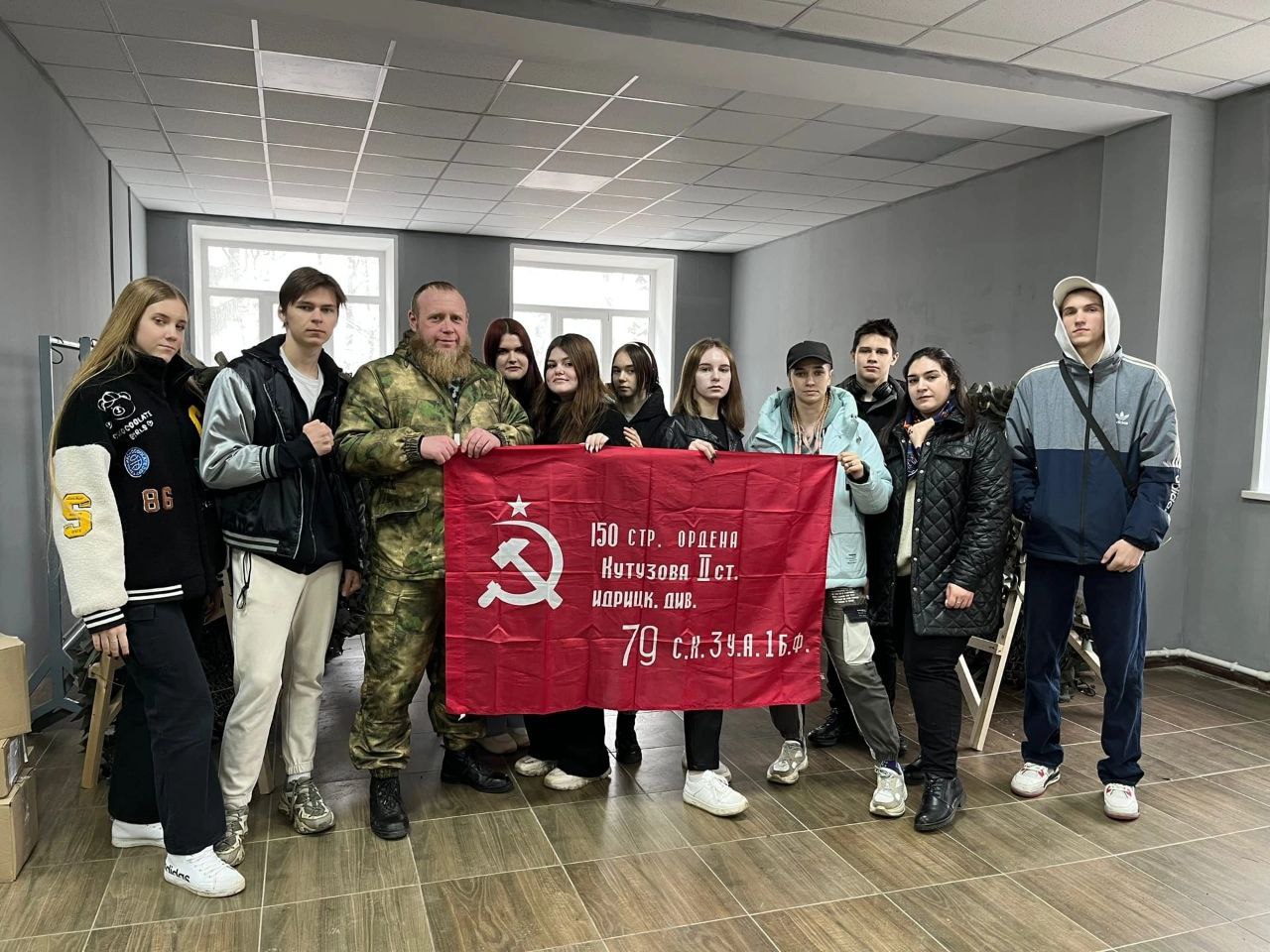 «Zа Мир без нацизма»: команда Комитета семей воинов Отечества встретилась с ярославскими школьниками
