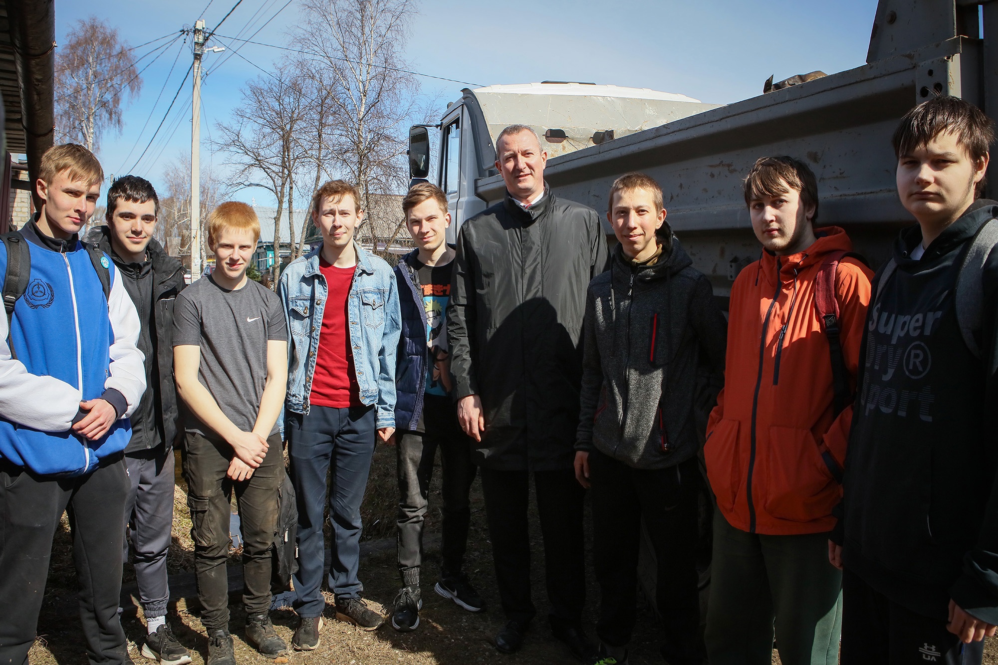 В Рыбинске помогли родителям участника СВО справиться с последствиями пожара