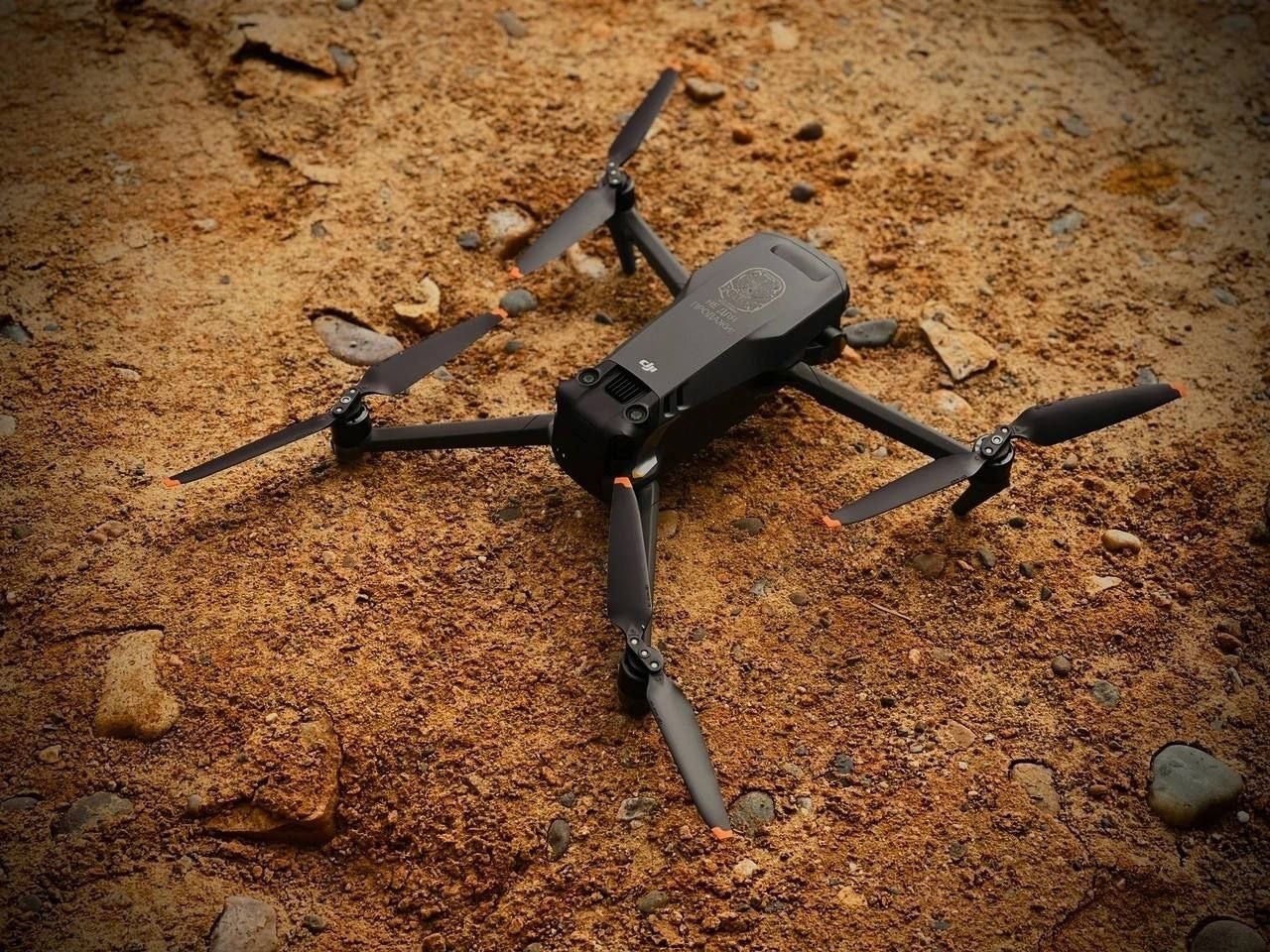 Ярославцы готовят беспилотники для участников СВО