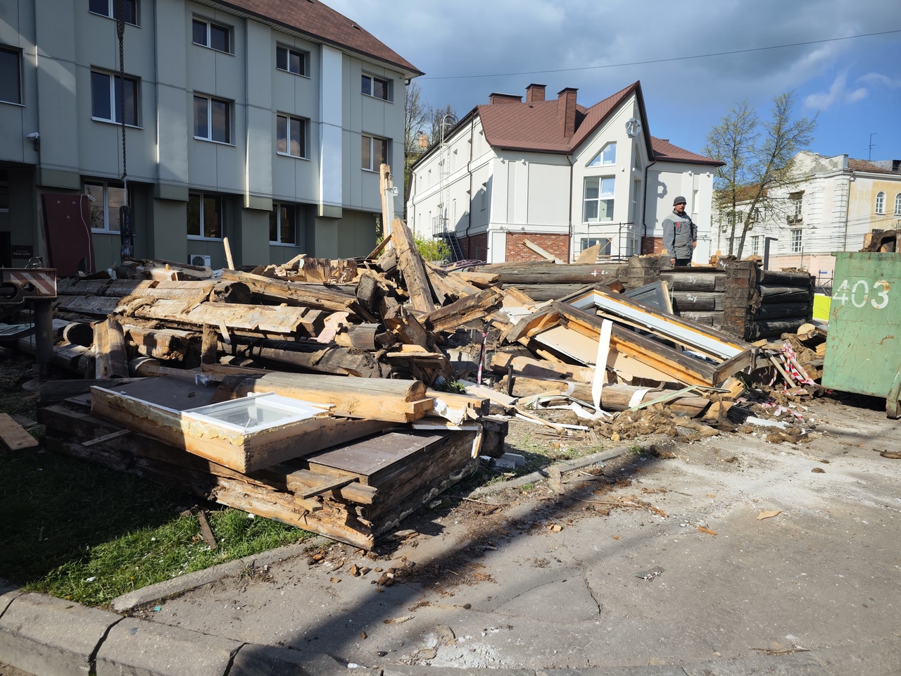 Власти прокомментировали снос исторического дома в центре Ярославля