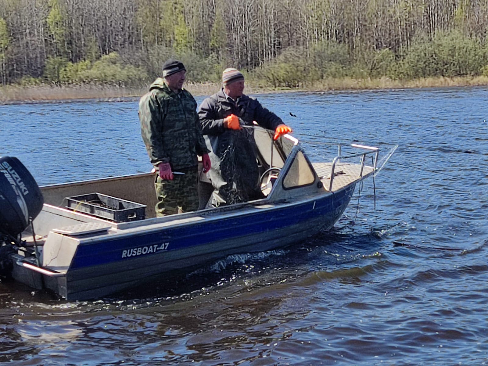 50 километров брошенных рыболовных сетей изъяли из реки Ухры в Ярославской области в рамках всероссийской акции
