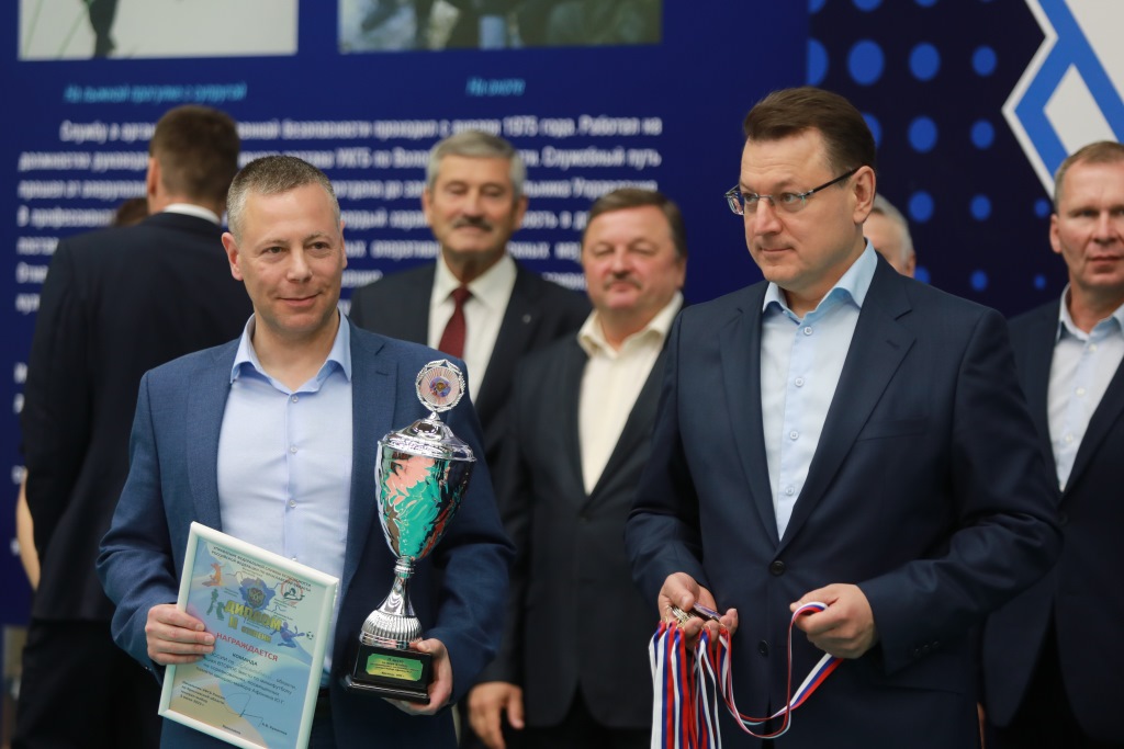 Михаил Евраев поздравил победителей турнира памяти генерал-майора Юрия Афонина