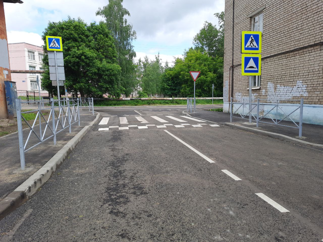 В Ярославле отремонтировали первую улицу по нацпроекту в этом году