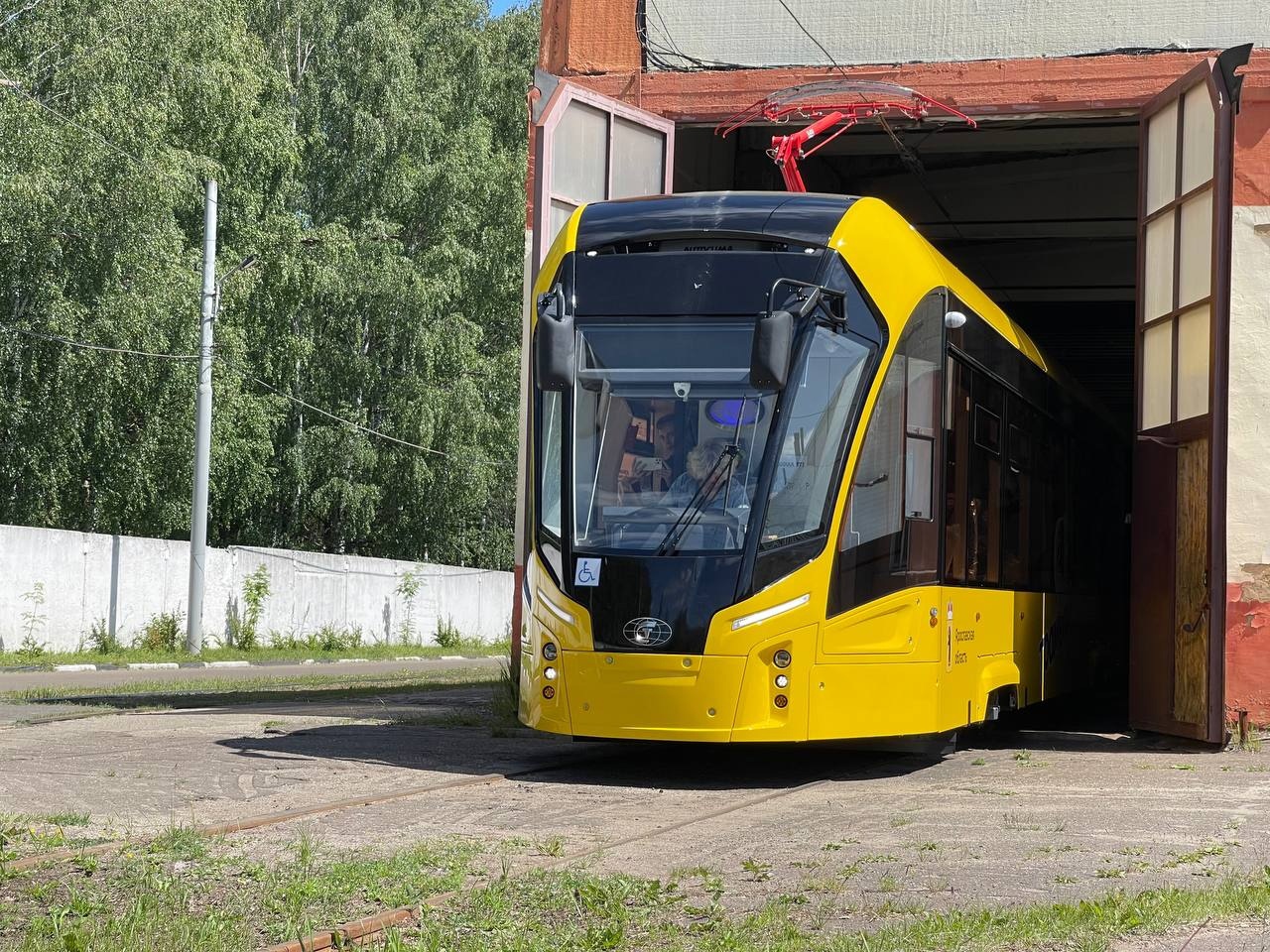 Первый трамвай «Львенок» прибыл в Ярославль