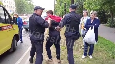 «Хотел заняться сексом»: на Пятерке в Ярославле неадекватный мужчина напал на женщину с ребенком