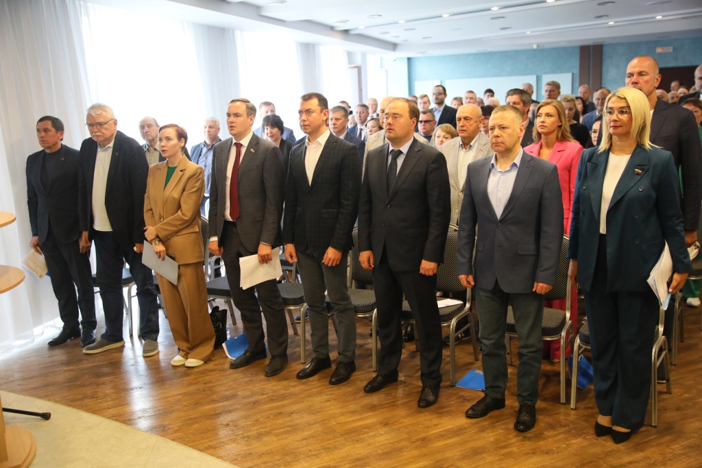 Губернатор призвал кандидатов «Единой России» активно включаться в хозяйственную повестку региона
