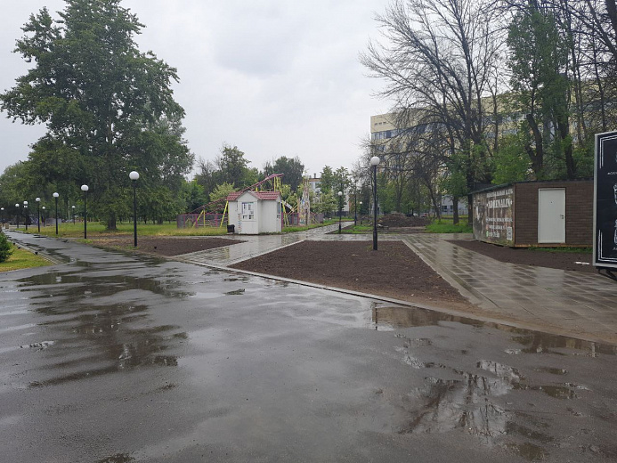 В Ярославле проверили благоустройство Юбилейного парка