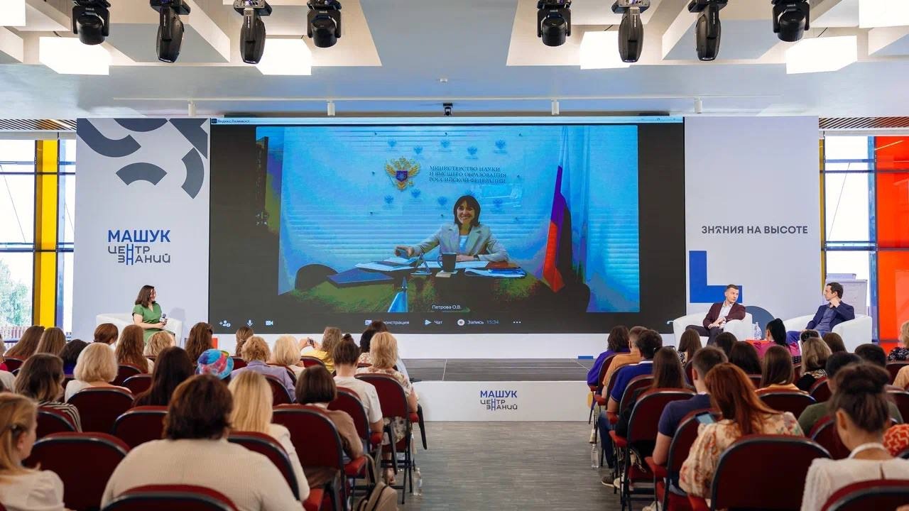 В ярославских вузах вводят программу «Обучение служением»
