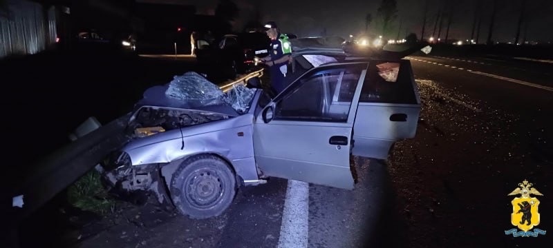 В результате столкновения иномарок под Ярославлем пострадали четыре человека