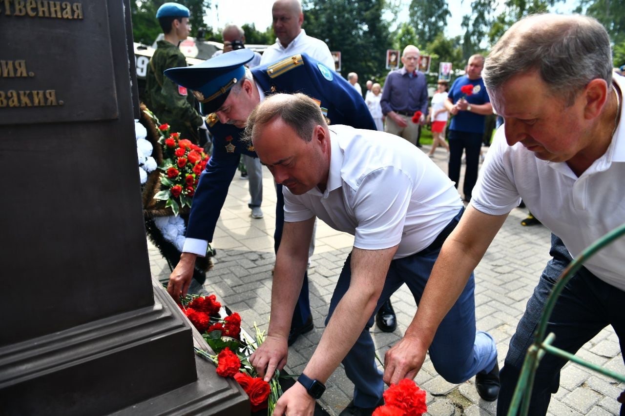 В Ярославской области отмечают День ВДВ- Яррег - новости Ярославской области