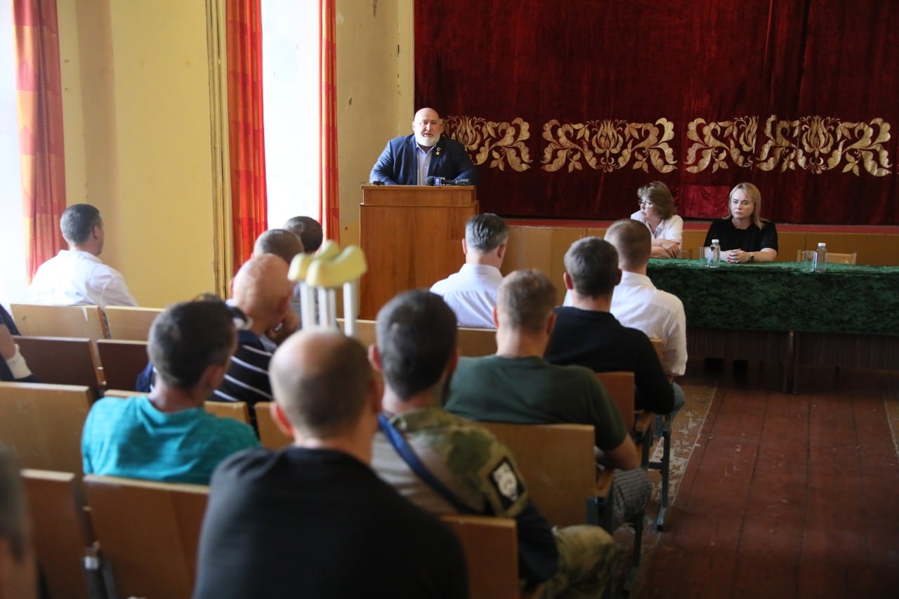 Филиал фонда «Защитники Отечества» в Ярославской области посетил Герой России Алексей Романов