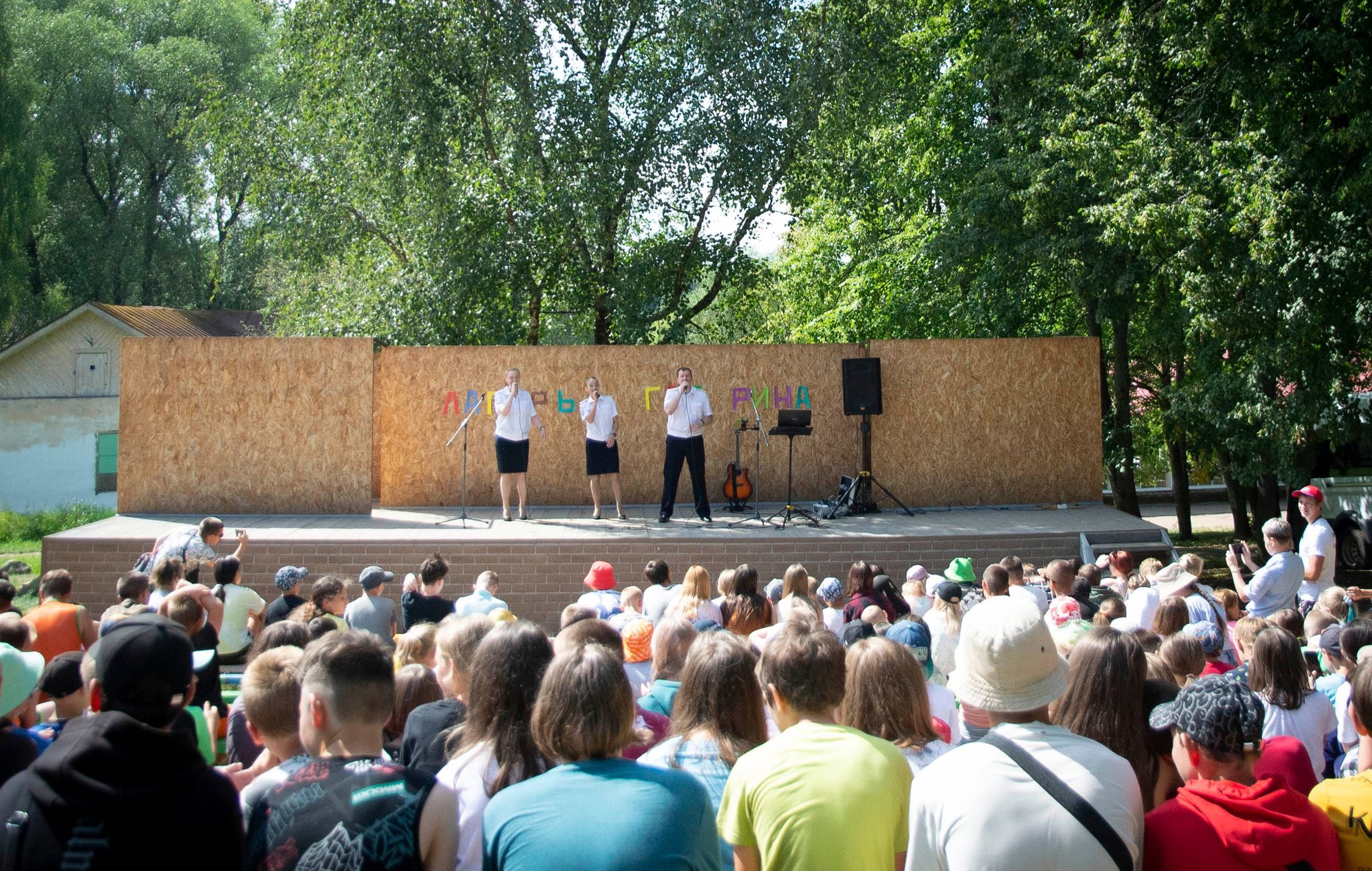 В детском оздоровительном лагере Ярославской области прошла «Зарядка со стражем порядка»