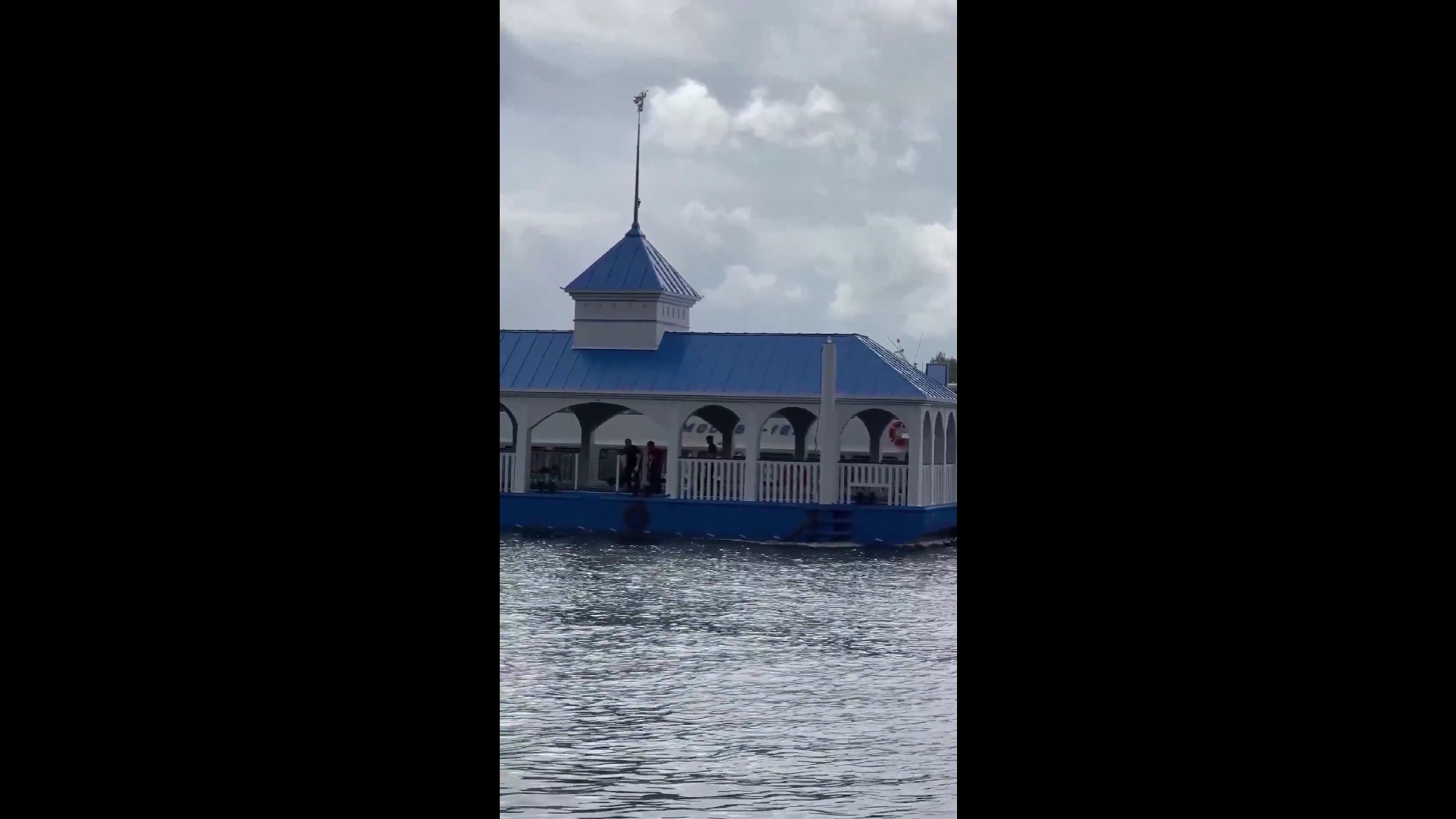 Новый причал спустили на воду у Толгской обители