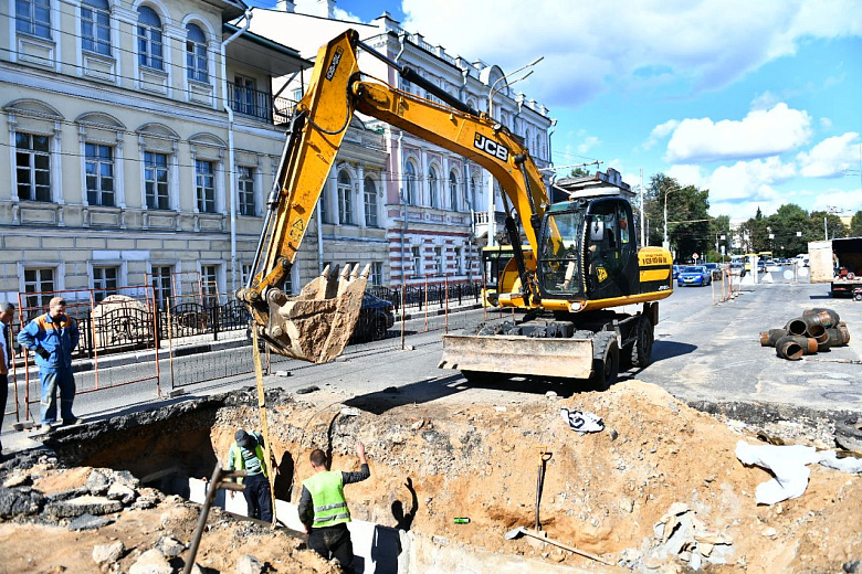 В Ярославле завершают ремонт теплосетей на улице Ушинского